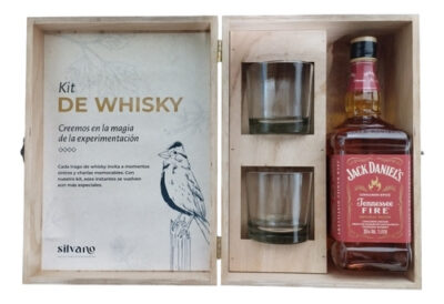 Box Jack Daniels Fire 1l + 2 Vasos + Caja De Madera